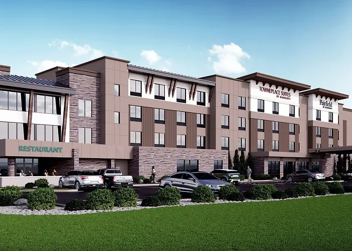 Fairfield By Marriott & Show Hotel